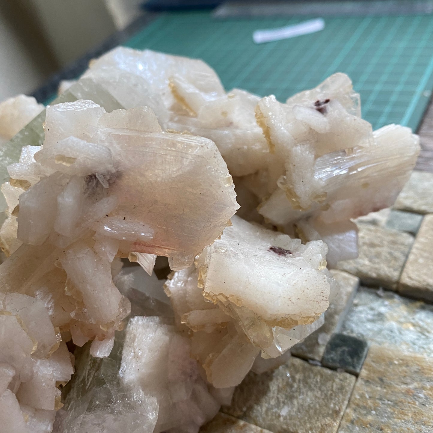 FLUORAPOPHYLLITE WITH STILBITE  - PUNE DISTRICT, MAHARASHTRA, INDIA LARGE 1057g MF4190