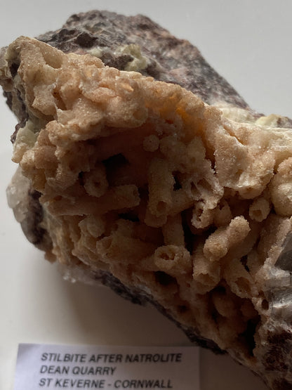 STILBITE AFTER NATROLITE RARE SPECIMEN FROM DEAN QUARRY, CORNWALL  211g MF5159