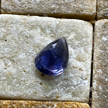 IOLITE NATURAL GEMSTONE - BABATI, MANYARA, TANZANIA 1.98Ct MFG5469