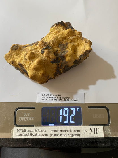 OCHRE ON QUARTZ UNUSUAL SPECIMEN : WHITSTONE OCHRE WORKS, DEVON 192g MF5160