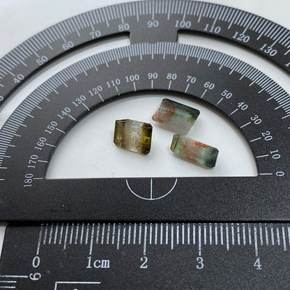 TOURMALINE NATURAL GEMSTONES x 3 : JAGODA MINE, MKUSHI, ZAMBIA. 4.55Ct MFG5470