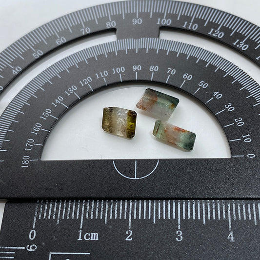 TOURMALINE NATURAL GEMSTONES x 3 : JAGODA MINE, MKUSHI, ZAMBIA. 4.55Ct MFG5470