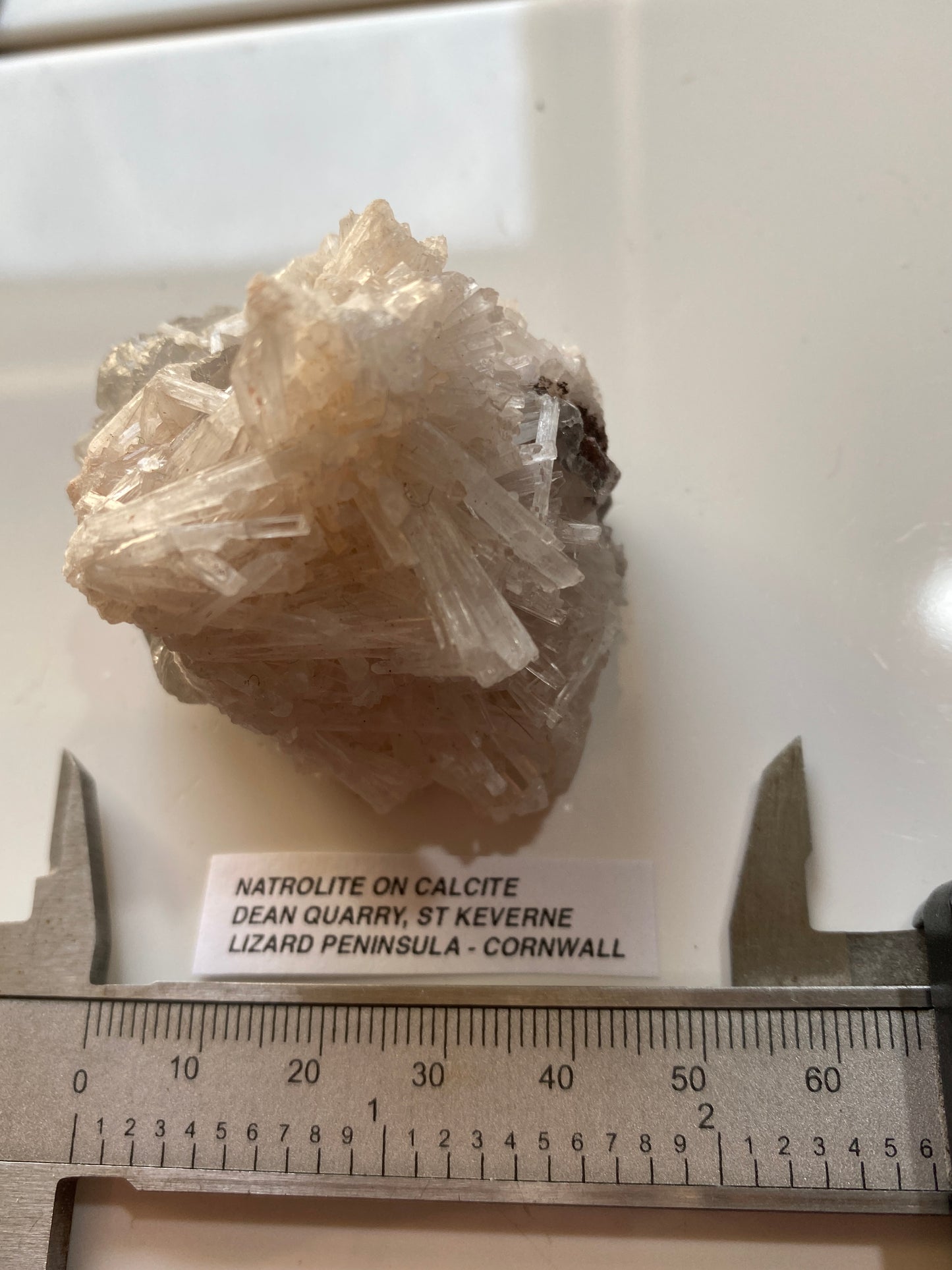 NATROLITE : DEAN QUARRY, ST KEVERNE, THE LIZARD PENINSULA, CORNWALL 67g MF5165
