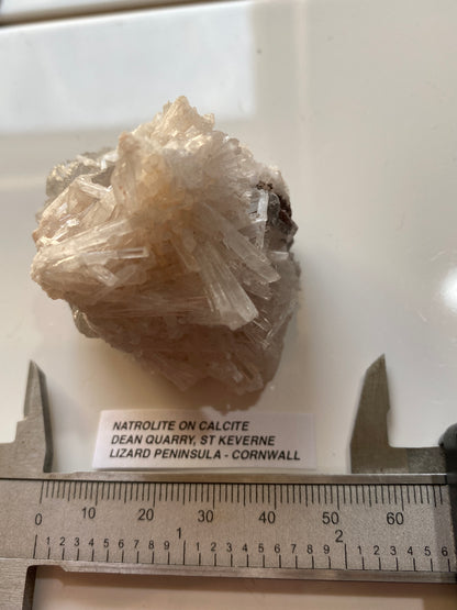 NATROLITE : DEAN QUARRY, ST KEVERNE, THE LIZARD PENINSULA, CORNWALL 67g MF5165