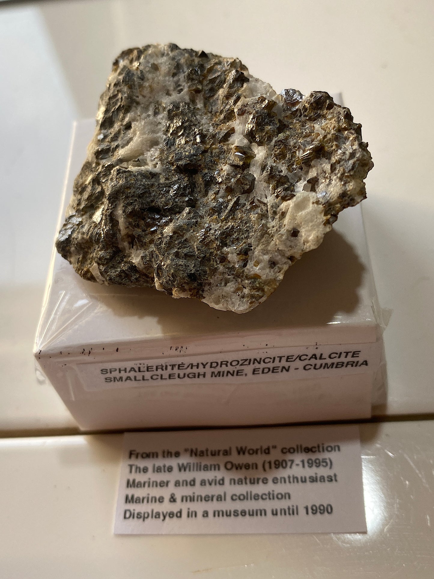 SPHALERITE/HYDROZINCITE/CALCITE ETC : SMALLCLEUGH MINE, CUMBRIA 63g MF5166