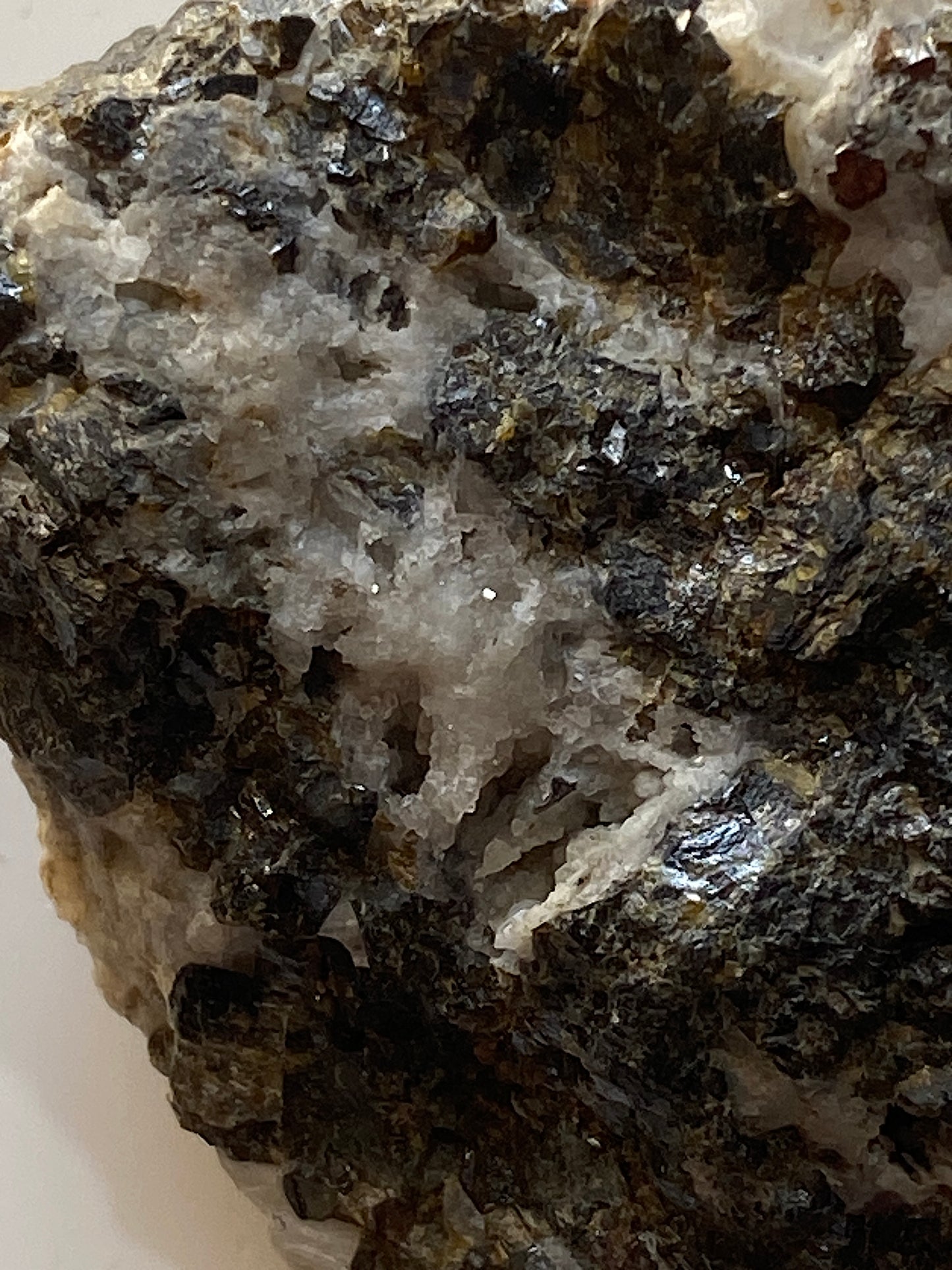 SPHALERITE/HYDROZINCITE/CALCITE ETC : SMALLCLEUGH MINE, CUMBRIA 63g MF5166