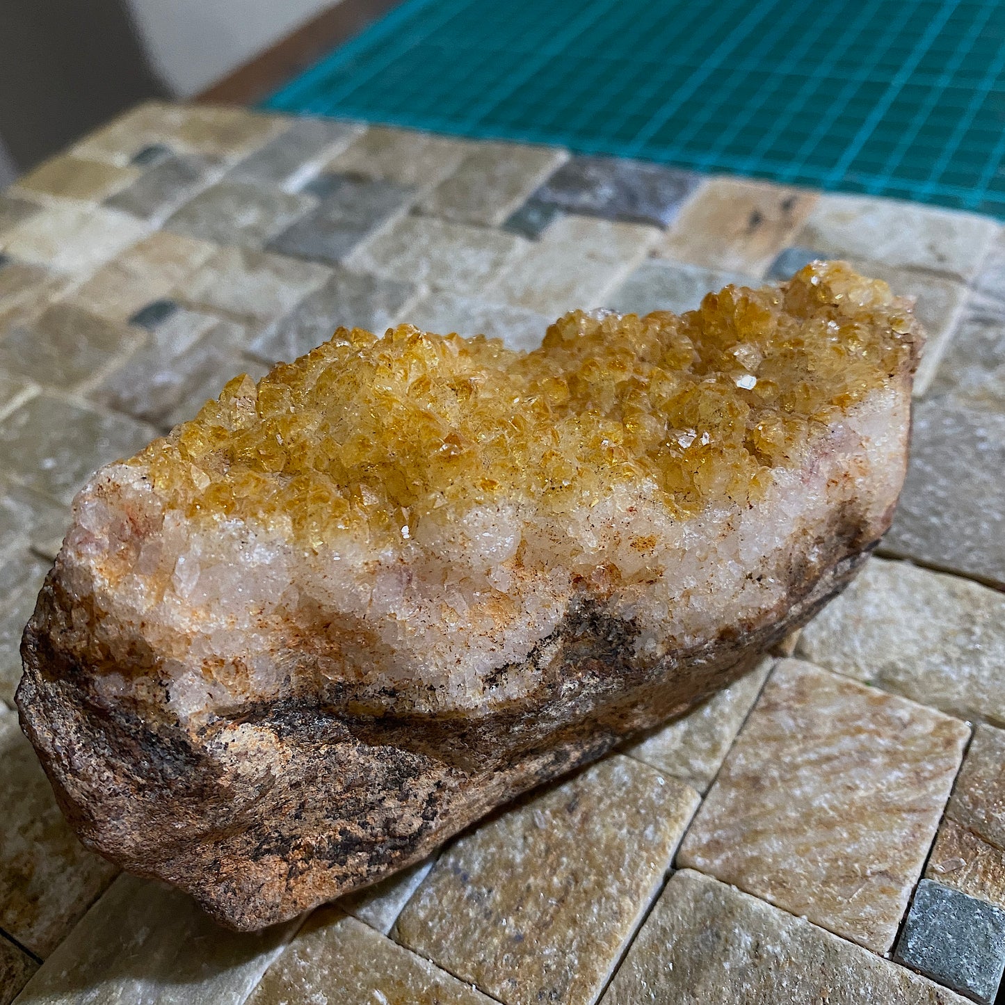 CITRINE QUARTZ CRYSTAL ASSEMBLAGE RARE SPECIMEN FROM MANSA, ZAMBIA 261g MF4523