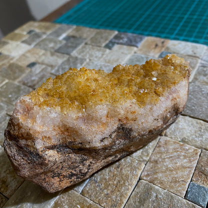CITRINE QUARTZ CRYSTAL ASSEMBLAGE RARE SPECIMEN FROM MANSA, ZAMBIA 261g MF4523