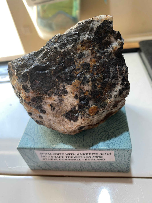 SPHALERITE WITH ANKERITE : NO 3 SHAFT, TREWETHEN MINE, ST KEW, CORNWALL 461g MF5168
