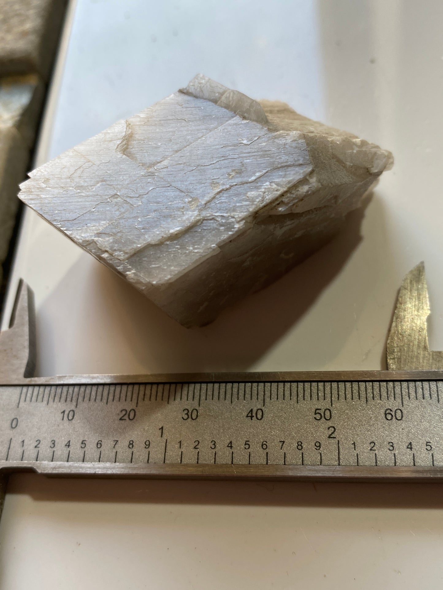 CALCITE RHOMB : NEW GLENCRIEFF MINE, WANLOCKHEAD, DUMFRIES & GALLOWAY, SCOTLAND  97g MF5169