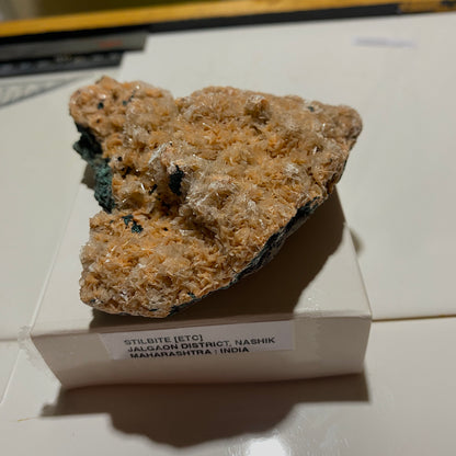 STILBITE [ETC] : JALGAON DISTRICT, NASHIK, MAHARASHTRA, INDIA 138g MF4526