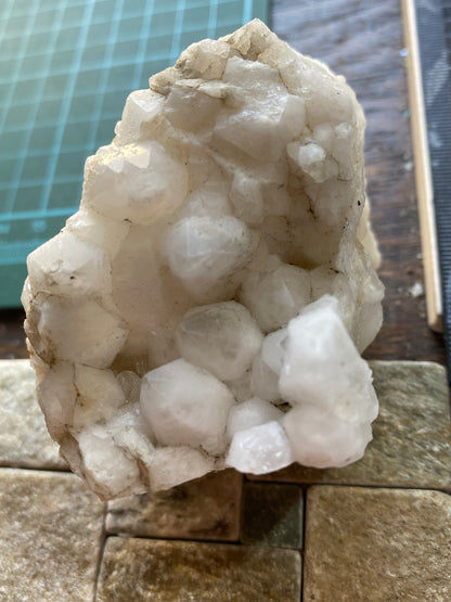 QUARTZ : TRENOW CONSOLS, PERRANUTHNOE, CORNWALL  215g MF5170