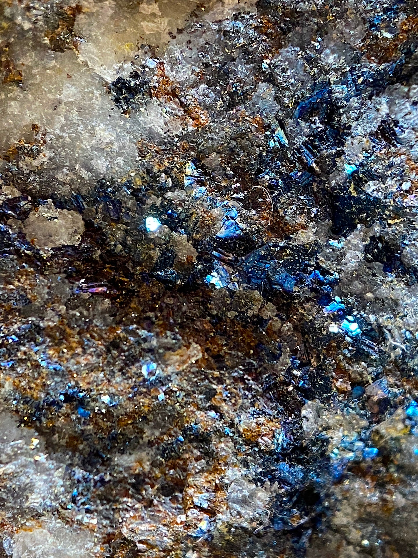 IRIDESCENT  CHALCOPYRITE [ETC] : ASHLEY MINE, ONTARIO, CANADA  171g MF517§