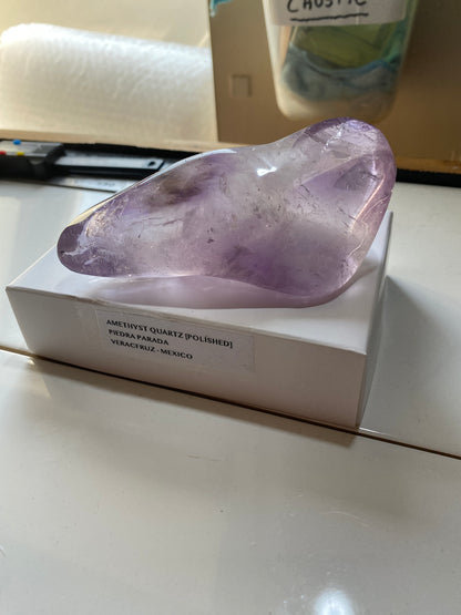 AMETHYST QUARTZ LARGE POLISHED SPECIMEN : PIEDRA PARADA, MEXICO  319g MF5178