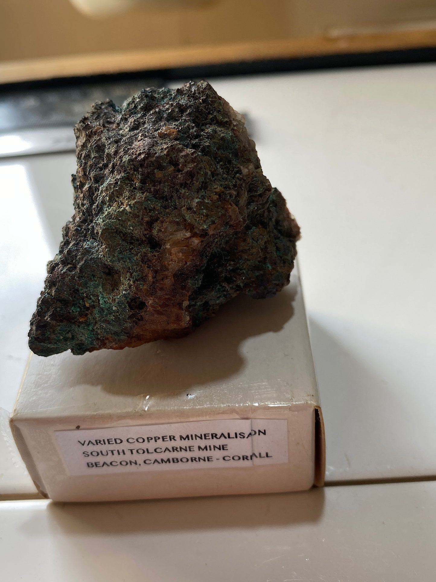 COPPER MINERALISATION : SOUTH TOLCARNE MINE, CAMBORNE, CORNWALL  95g MF5179