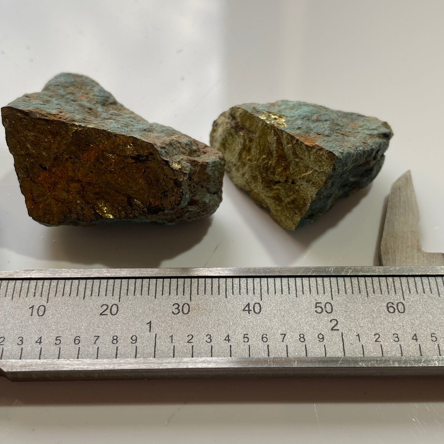 CHALCOPYRITE/MALACHITE : COBRA 8 MINE, CHIREDZI MINING DISTRICT, ZIMBABWE 42g MF4535