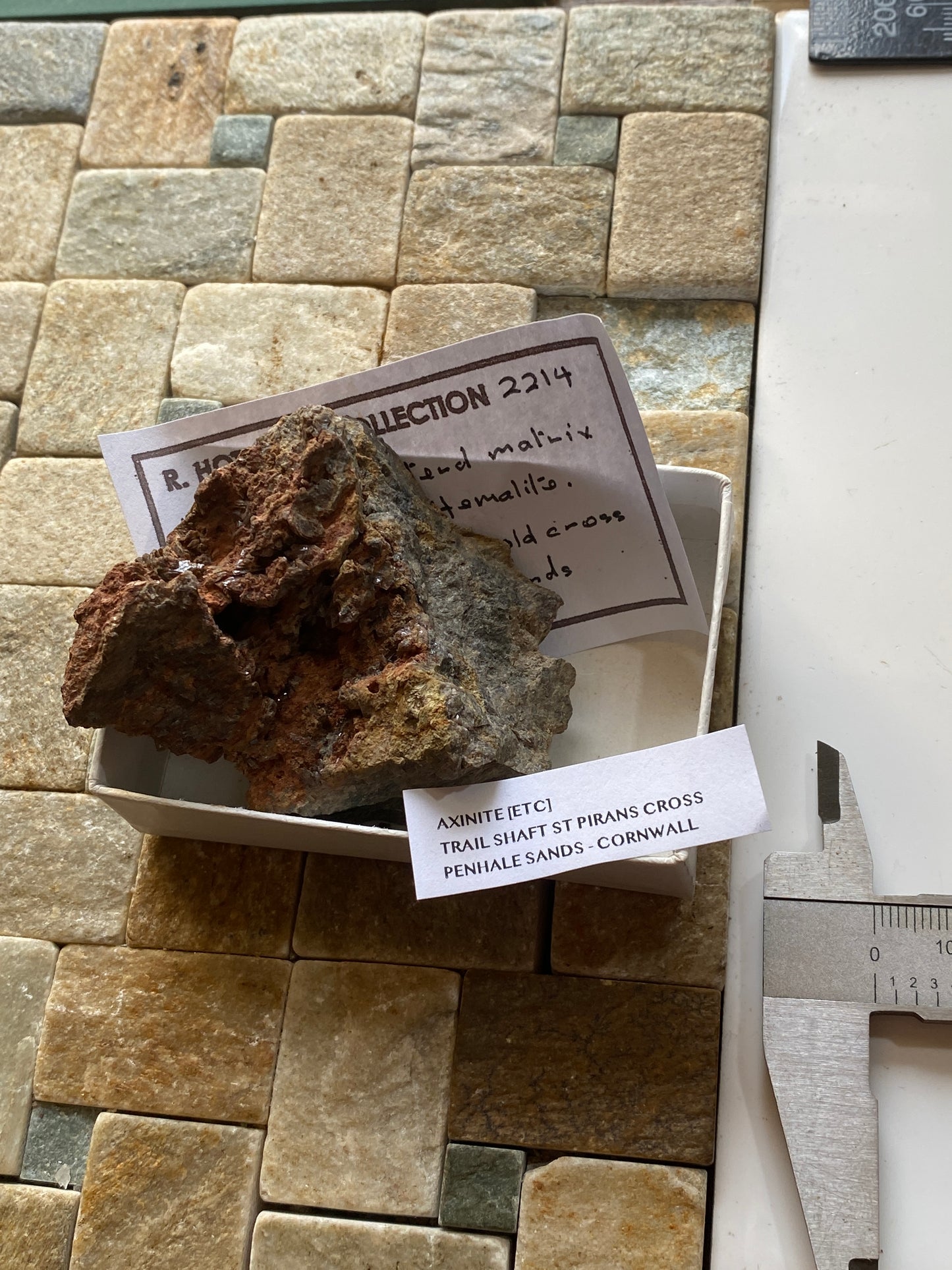 AXINITE [ETC] ON MATRIX : TRIAL SHAFT, ST PIRAN'S CROSS, PENHALE SANDS, CORNWALL  MF5181