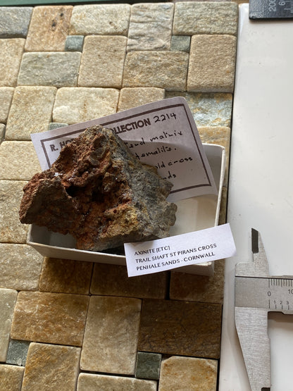 AXINITE [ETC] ON MATRIX : TRIAL SHAFT, ST PIRAN'S CROSS, PENHALE SANDS, CORNWALL  MF5181