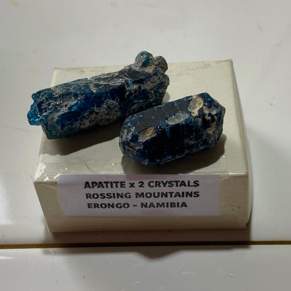 APATITE x 2 SPECIMENS : ROSSING MOUNTAINS, ERONGO, NAMIBIA 14g MF4538
