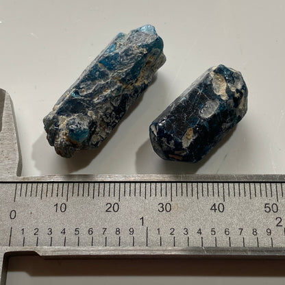 APATITE x 2 SPECIMENS : ROSSING MOUNTAINS, ERONGO, NAMIBIA 14g MF4538