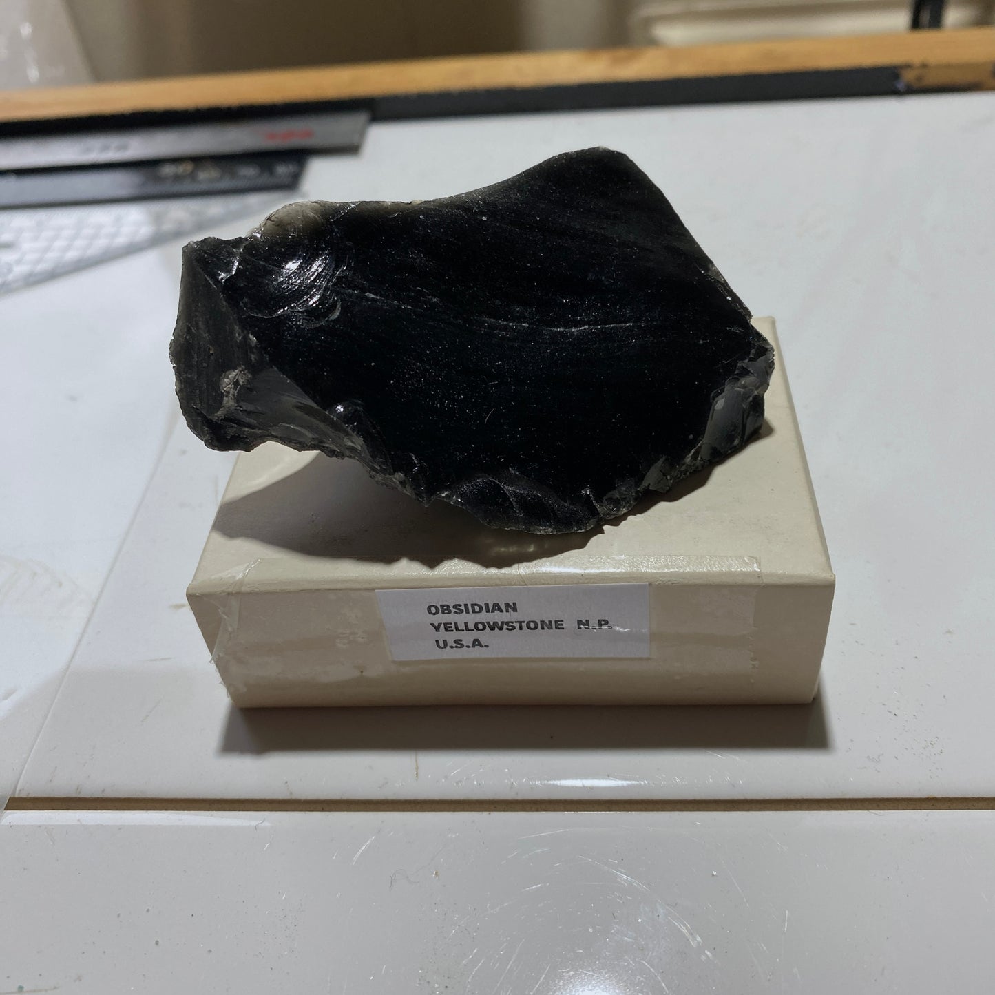 OBSIDIAN : YELLOWSTONE NATIONAL PARK - U.S.A. 80g MF4541
