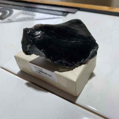 OBSIDIAN : YELLOWSTONE NATIONAL PARK - U.S.A. 80g MF4541