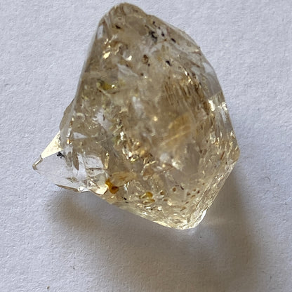 PETROLEUM QUARTZ CRYSTAL - KHUZDAR DISTRICT, BALOCHISTAN, PAKISTAN 3g MF4427