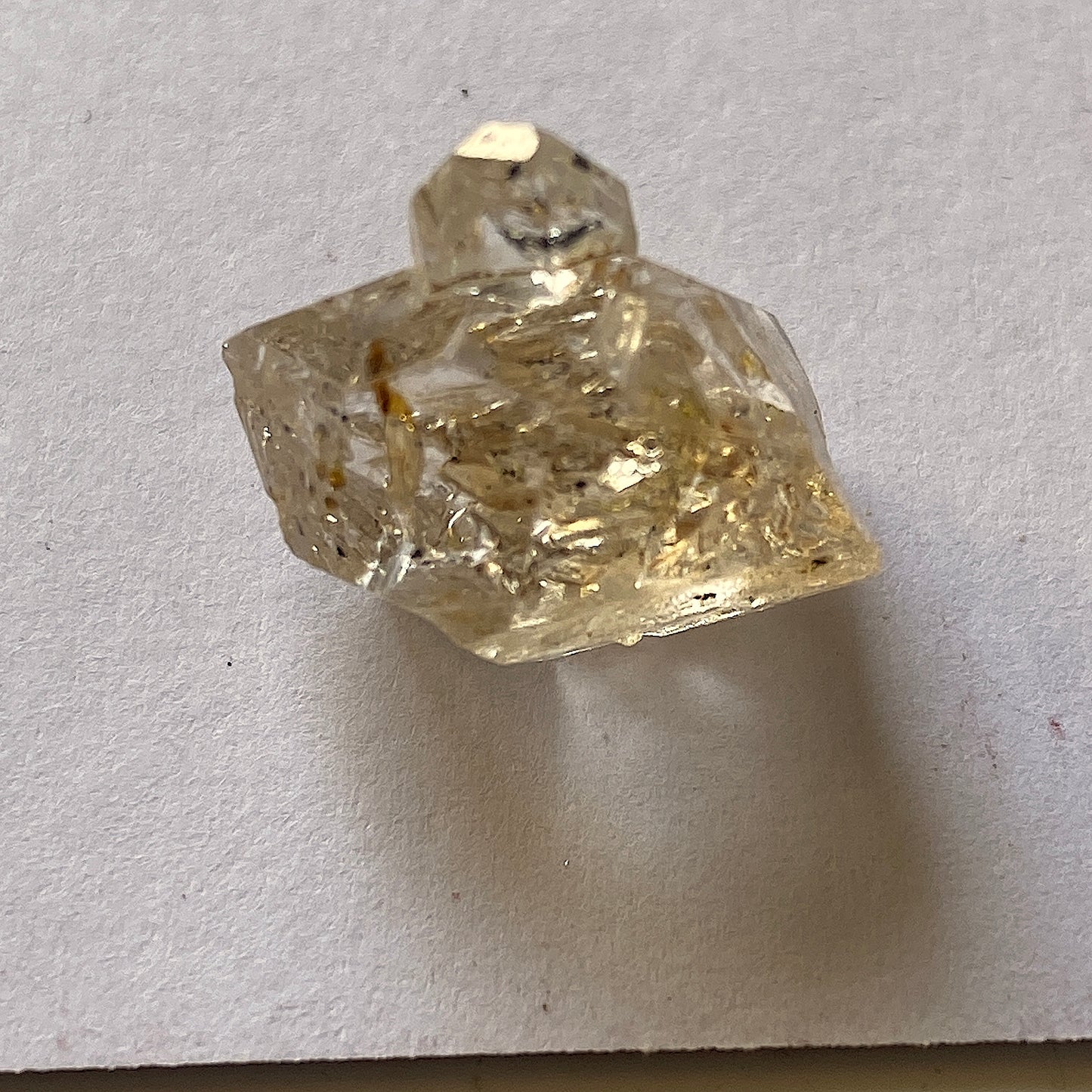 PETROLEUM QUARTZ CRYSTAL - KHUZDAR DISTRICT, BALOCHISTAN, PAKISTAN 3g MF4427