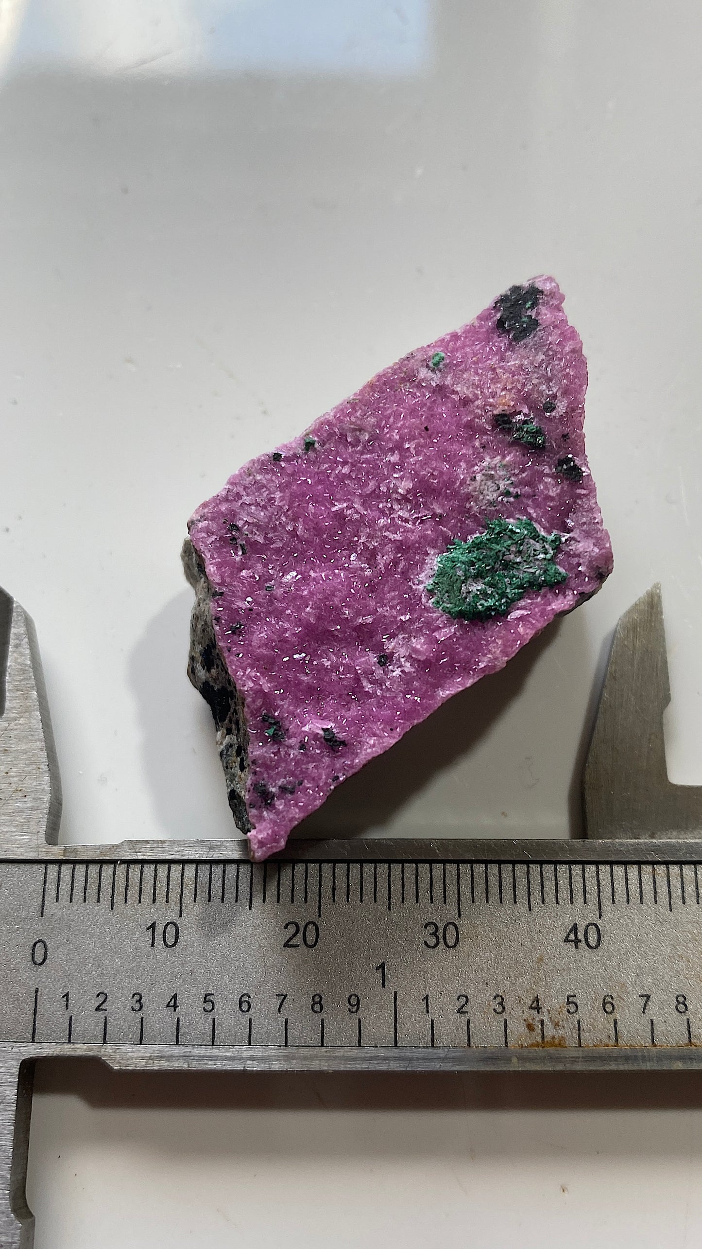 MALACHITE ON COBALT BEARING CALCITE : KOLWEZI M.D., LUALABA, ZAIRE. 26g MF5184