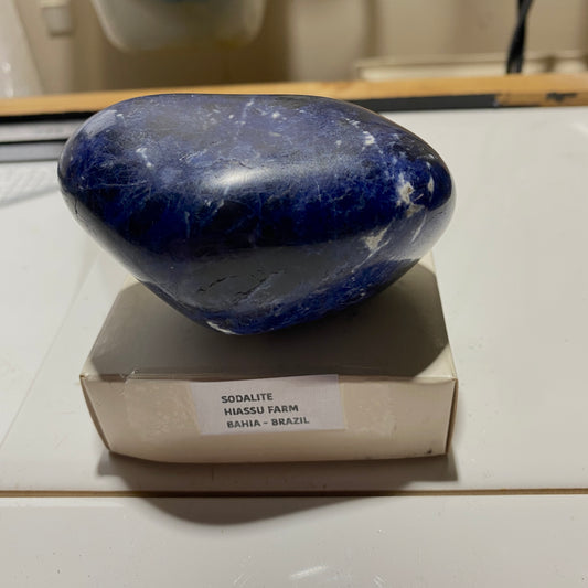 SODALITE : HIASSU FARM, BAHIA, BRAZIL 244g MF4543