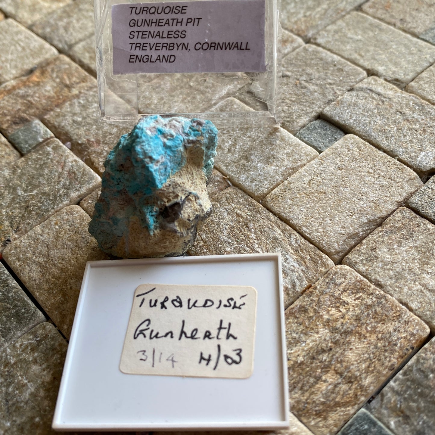 TURQUOISE FROM GUNHEATH CHINA CLAY PIT, CORNWALL. 25g MF1966