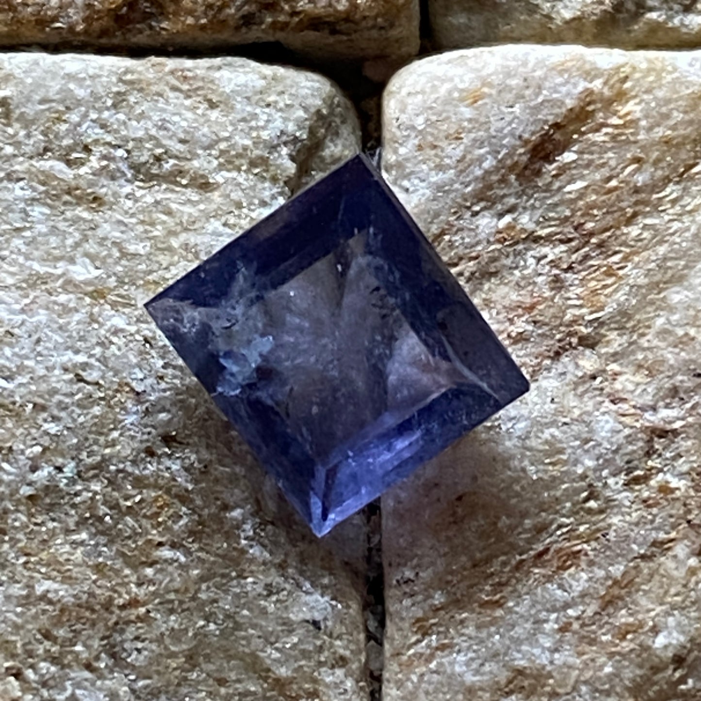 IOLITE NATURAL MINED GEMSTONE - BABATI, MANYARA, TANZANIA 0.92Ct MFG5335