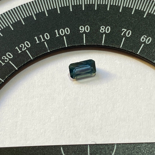 SAPPHIRE CORUNDUM NATURAL GEMSTONE - RATNAPURA, SRI LANKA 0.47Ct. MFG5156