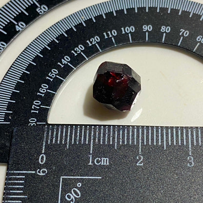 ALMANDINE GARNET CRYSTAL : WRANGELL GARNET MINE, PETERSBERG MINING DISTRICT, ALASKA, U.S.A. 2g. MF4546