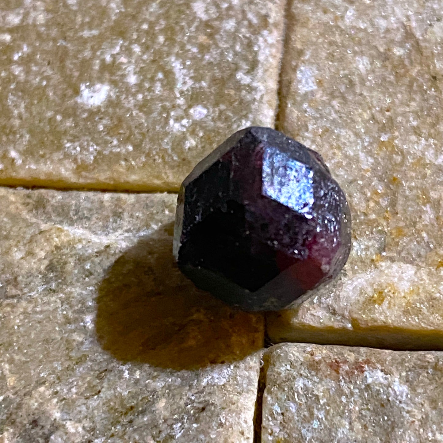 ALMANDINE GARNET CRYSTAL : WRANGELL GARNET MINE, PETERSBERG MINING DISTRICT, ALASKA, U.S.A. 2g. MF4546