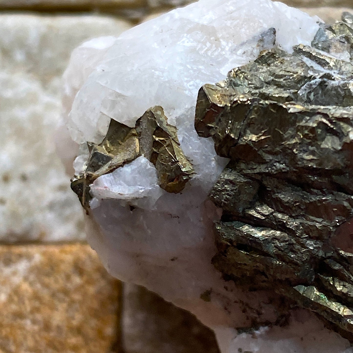 CHALCOPYRITE ON QUARTZ : HERODSFOOT MINE, CORNWALL, ENGLAND 45g MF4547