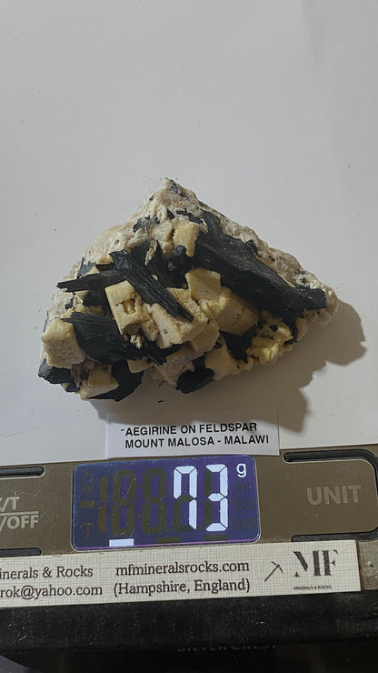 AEGIRINE ON FELDSPAR : MOUNT MALOSA, ZOMBA, MALAWI, AFRICA  73g MF5188