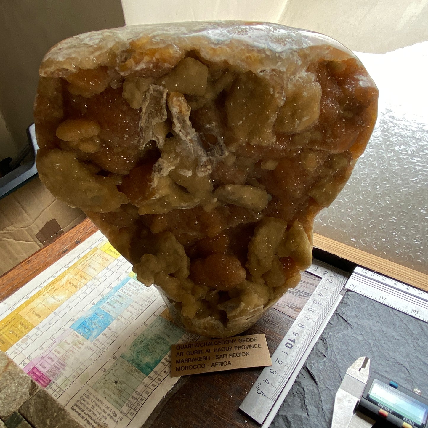 QUARTZ/CHALCEDONY GEODE - AIT OURIR, MARIKASH-SAFI, MOROCCO SUBSTANTIAL 5.9kg MF2001