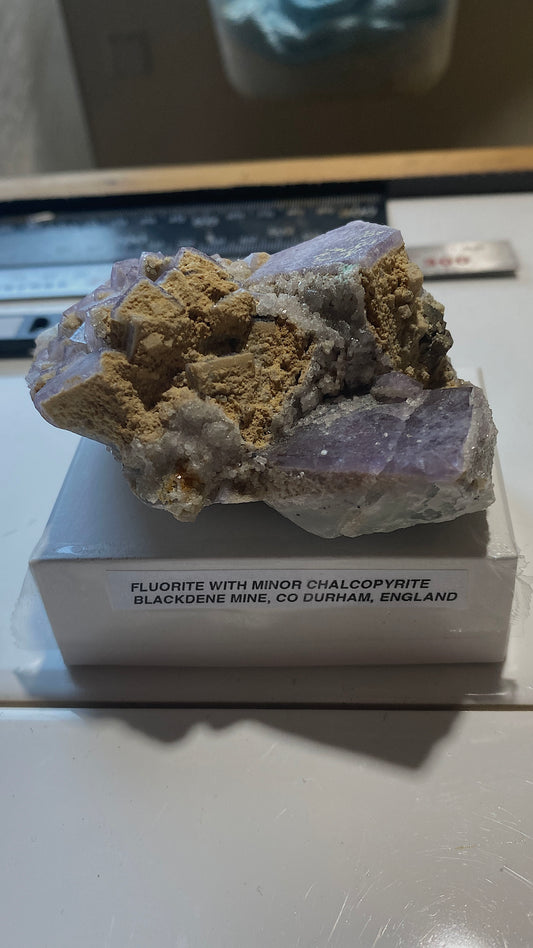FLUORITE WITH MINOR CHALCOPYRITE : BLACKDENE MINE, IRESHOPESBURN, COUNTY DURHAM, ENGLAND 234g MF5190