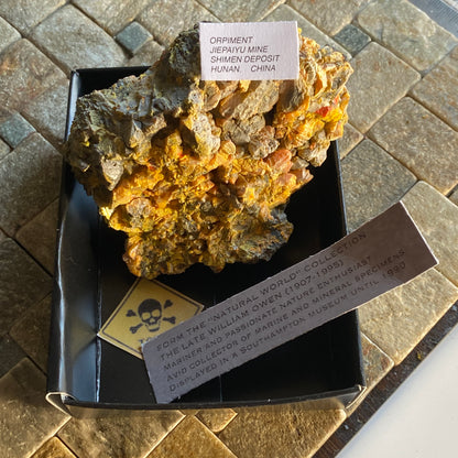 ORPIMENT FROM JIEPAIYU MINE, HUNAN, CHINA. 253g MF1350