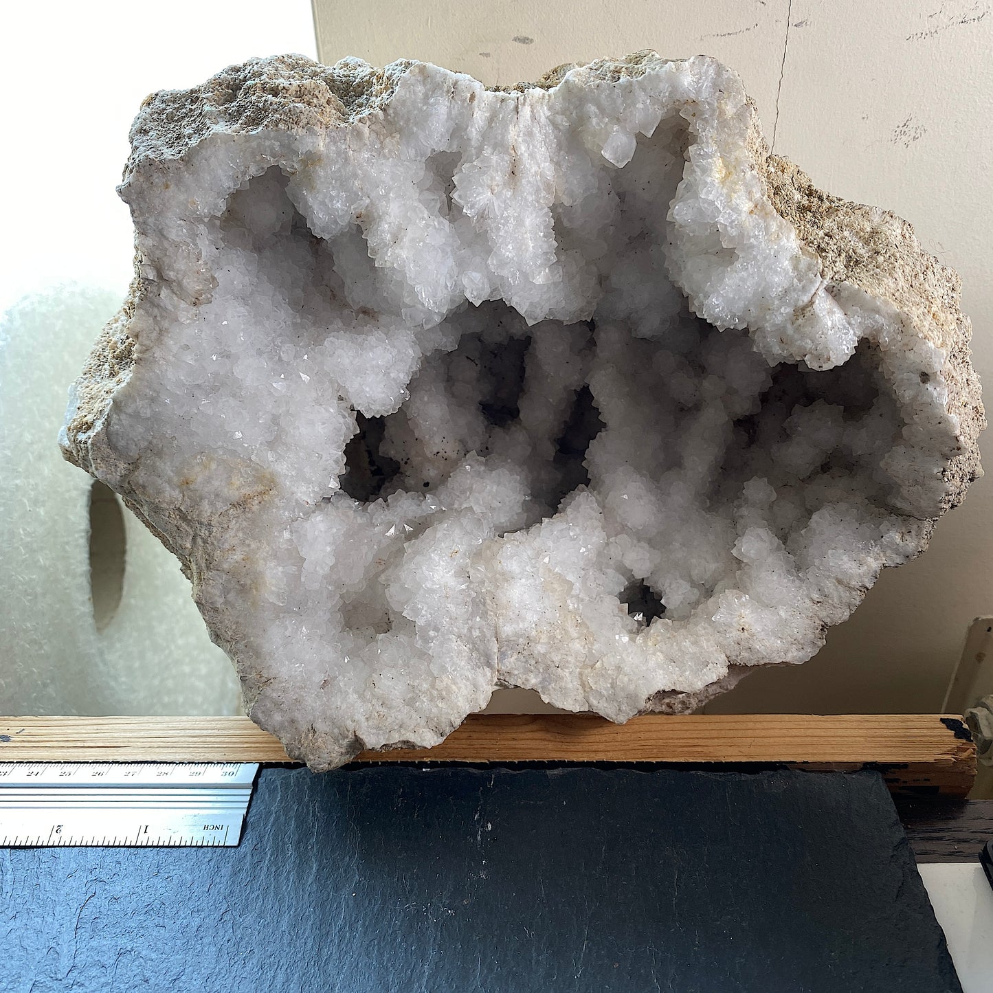 QUARTZ GEODE WONDERFUL MASSIVE PIECE FROM BU CRAA, MOROCCO 7.2kg MF2002