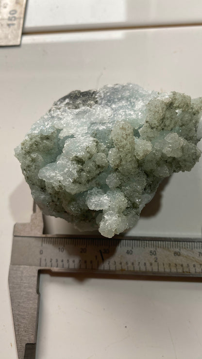 PREHNITE : FANWOOD QUARRY, WACHUNG, SOMERSET COUNTY, NEW JERSEY, U.S.A. 217g MF5191