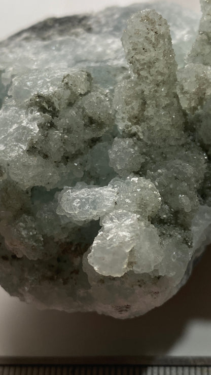 PREHNITE : FANWOOD QUARRY, WACHUNG, SOMERSET COUNTY, NEW JERSEY, U.S.A. 217g MF5191