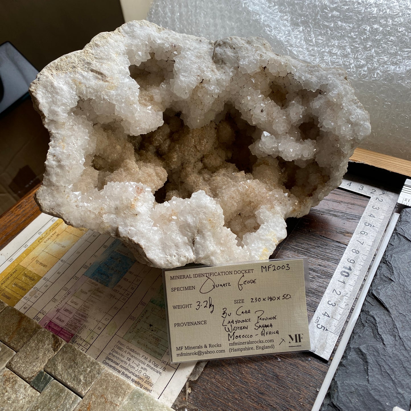 QUARTZ GEODE FROM BU CRAA, MOROCCO BEAUTIFUL SUBSTANTIAL SPECIMEN 3.2kg MF2003