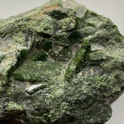 DIOPSIDE : MONTE CERVANDONE, DEVERO ALP, PIEDMONT - ITALY  304g MF4552