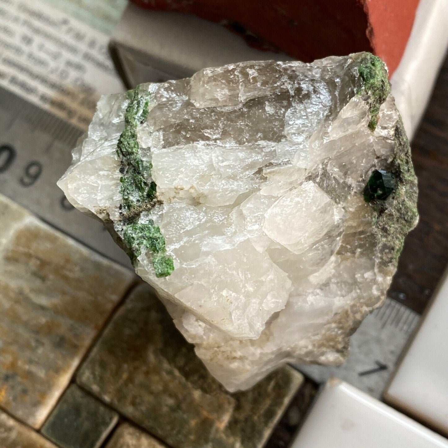 DIOPTASE ON QUARTZ FROM ALTYN-TYUBE, KAZAKHSTAN. 113g MF1391