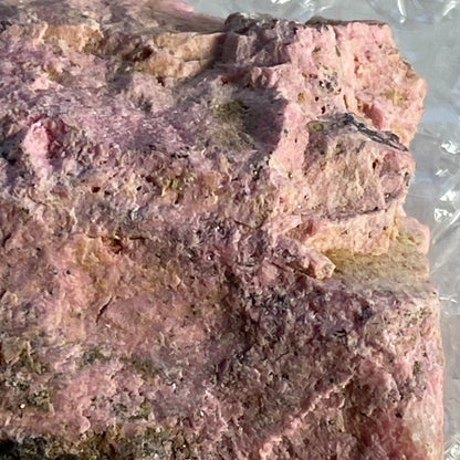 RHODONITE DE LA MINE DE SAN MARTIN, ANCASH, PÉROU. 66g MF1254