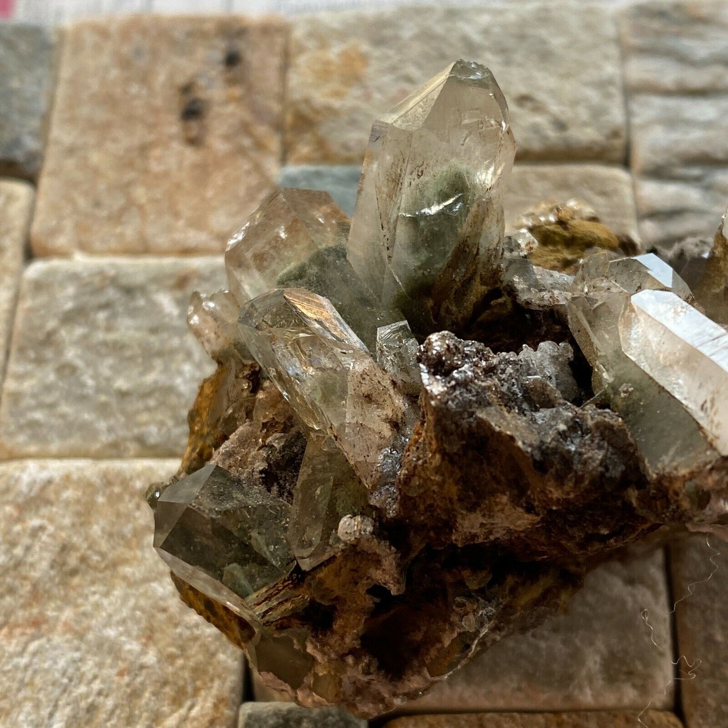 QUARTZ/CHLORITE IMPRESSIONNANT SPECIMEN DE KHARAN, PAKISTAN, 65g ET62