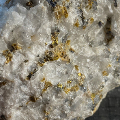 INTERESANTE MUESTRA MULTIMINERAL DE LA MINA NAICA, MÉXICO GRANDE 480g MF1179