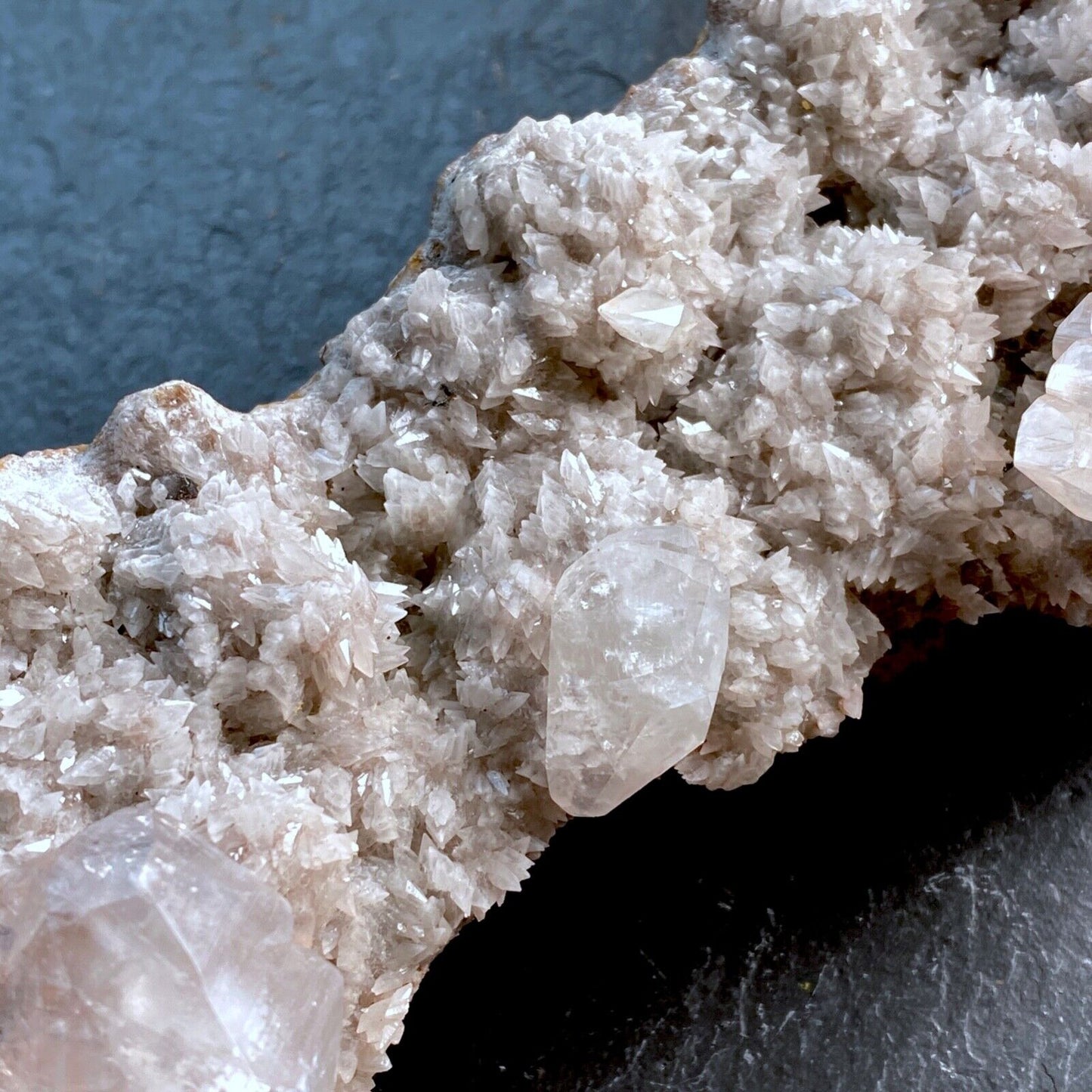 CALCITE PIÈCE INHABITUELLE DE DAYE, HUBEI, CHINE 325g MF870